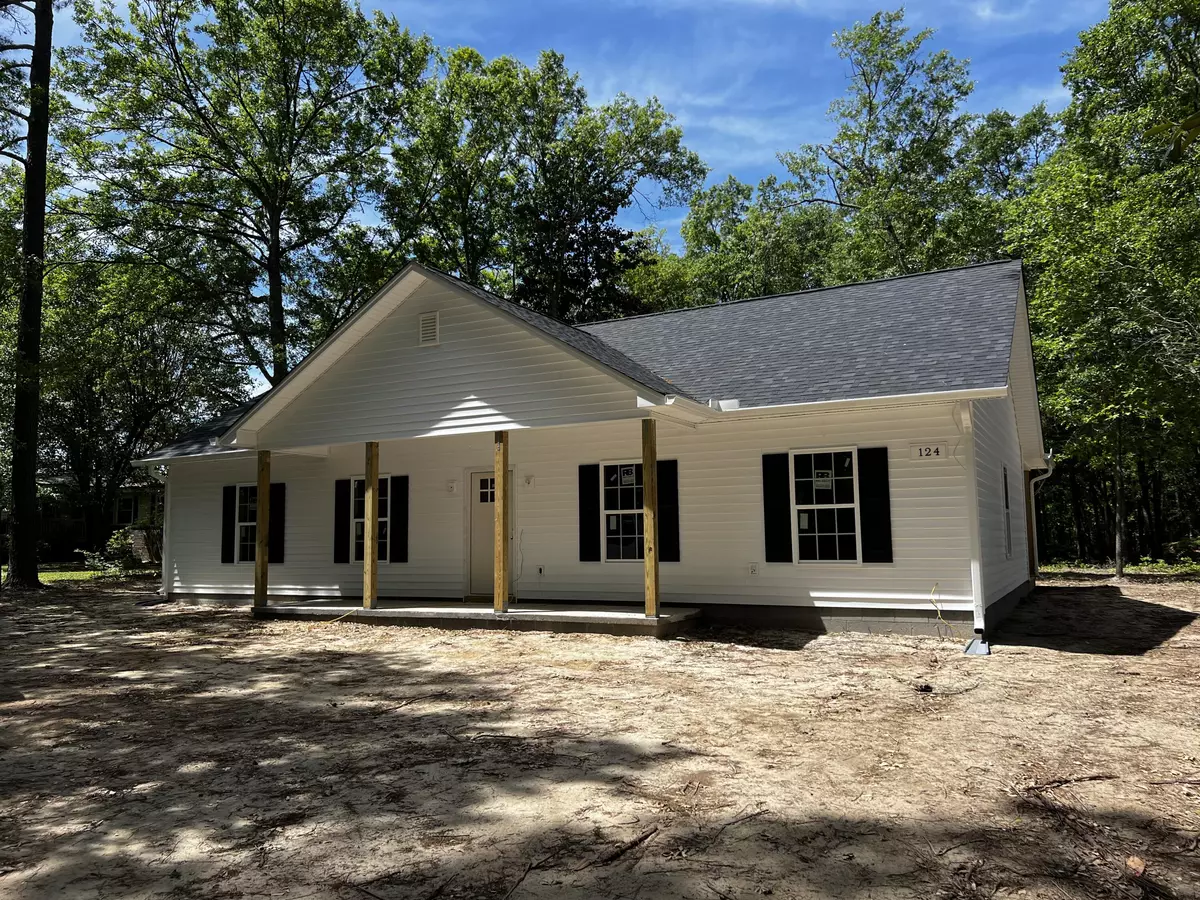 Eutawville, SC 29048,124 Aultman St