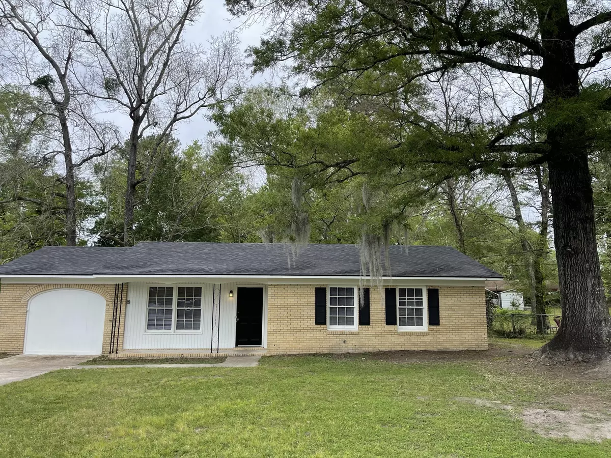 Summerville, SC 29485,113 Sprucewood Dr