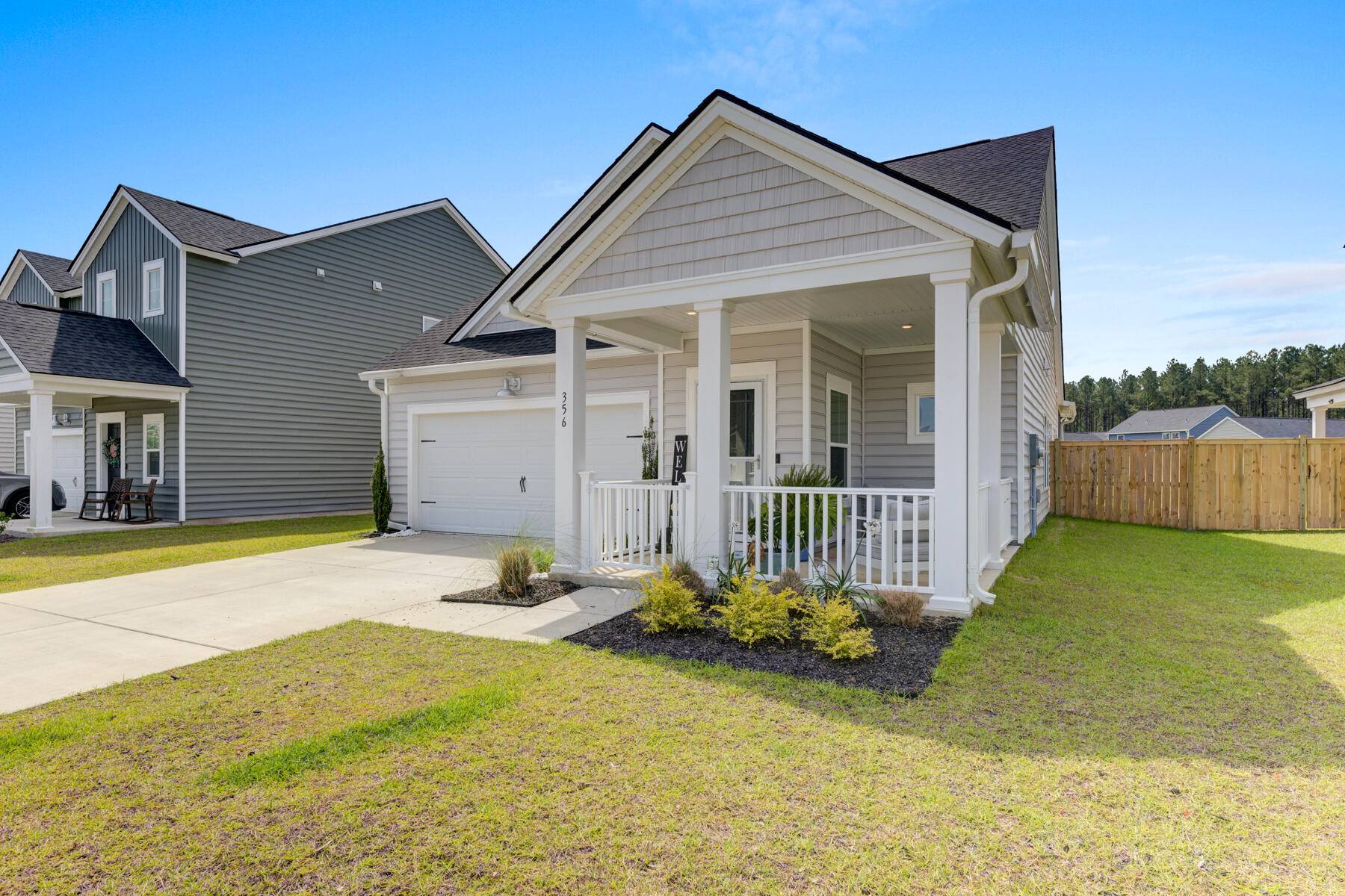 Summerville, SC 29485,356 Garden Lily Ln