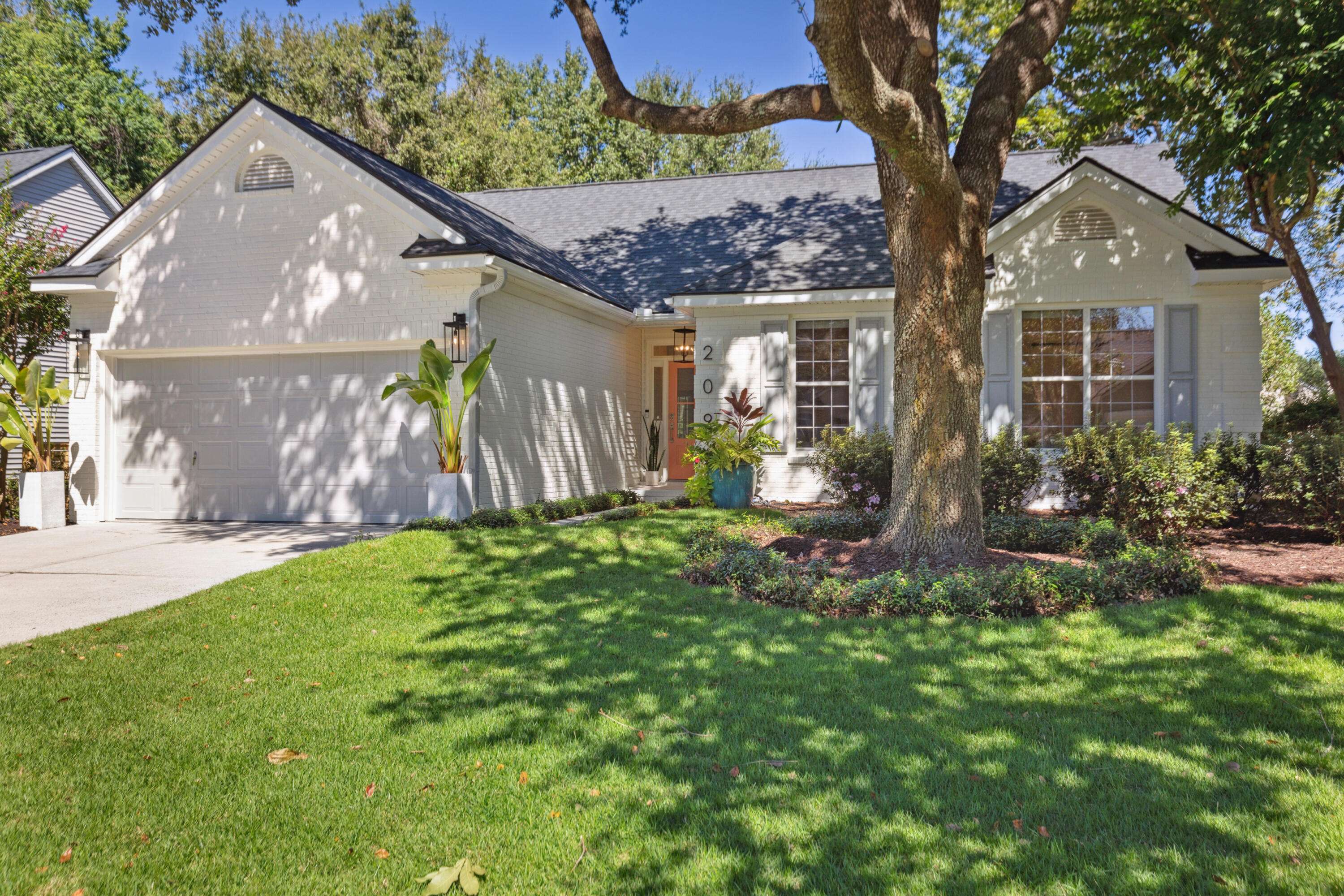 Mount Pleasant, SC 29464,209 Cobblestone Way