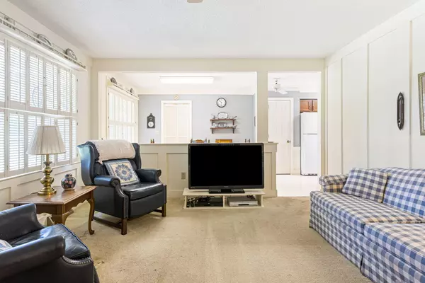 Mount Pleasant, SC 29464,808 Law Ln