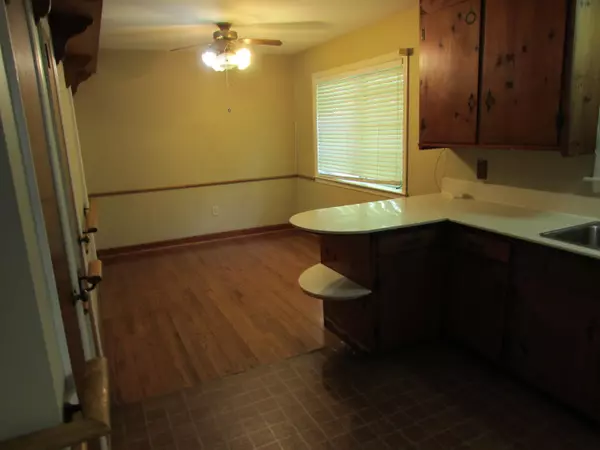 Summerville, SC 29485,106 Elm Cir