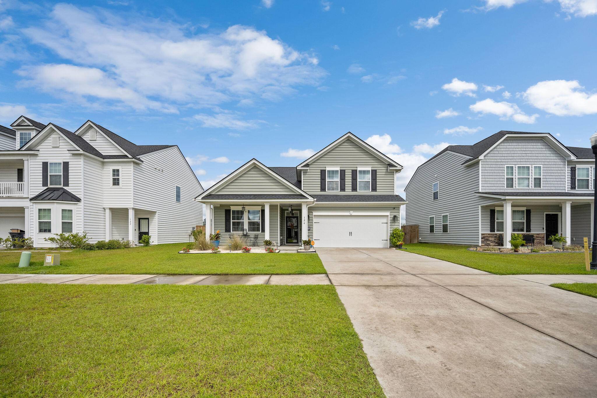 124 Stagecoach Ave, Summerville, SC 29486