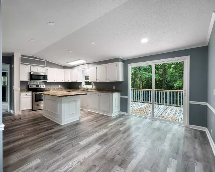 136 Warrior Dr, Elloree, SC 29047