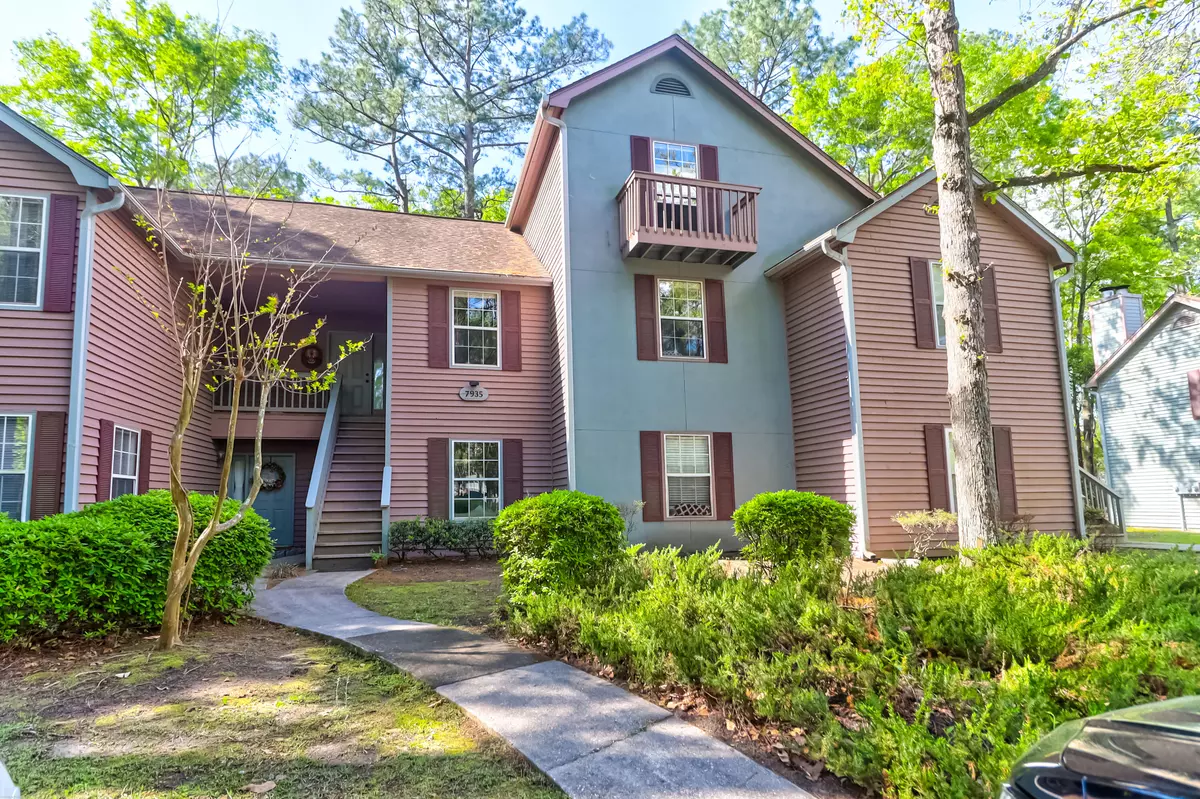 North Charleston, SC 29418,7935 Parklane Ct #F