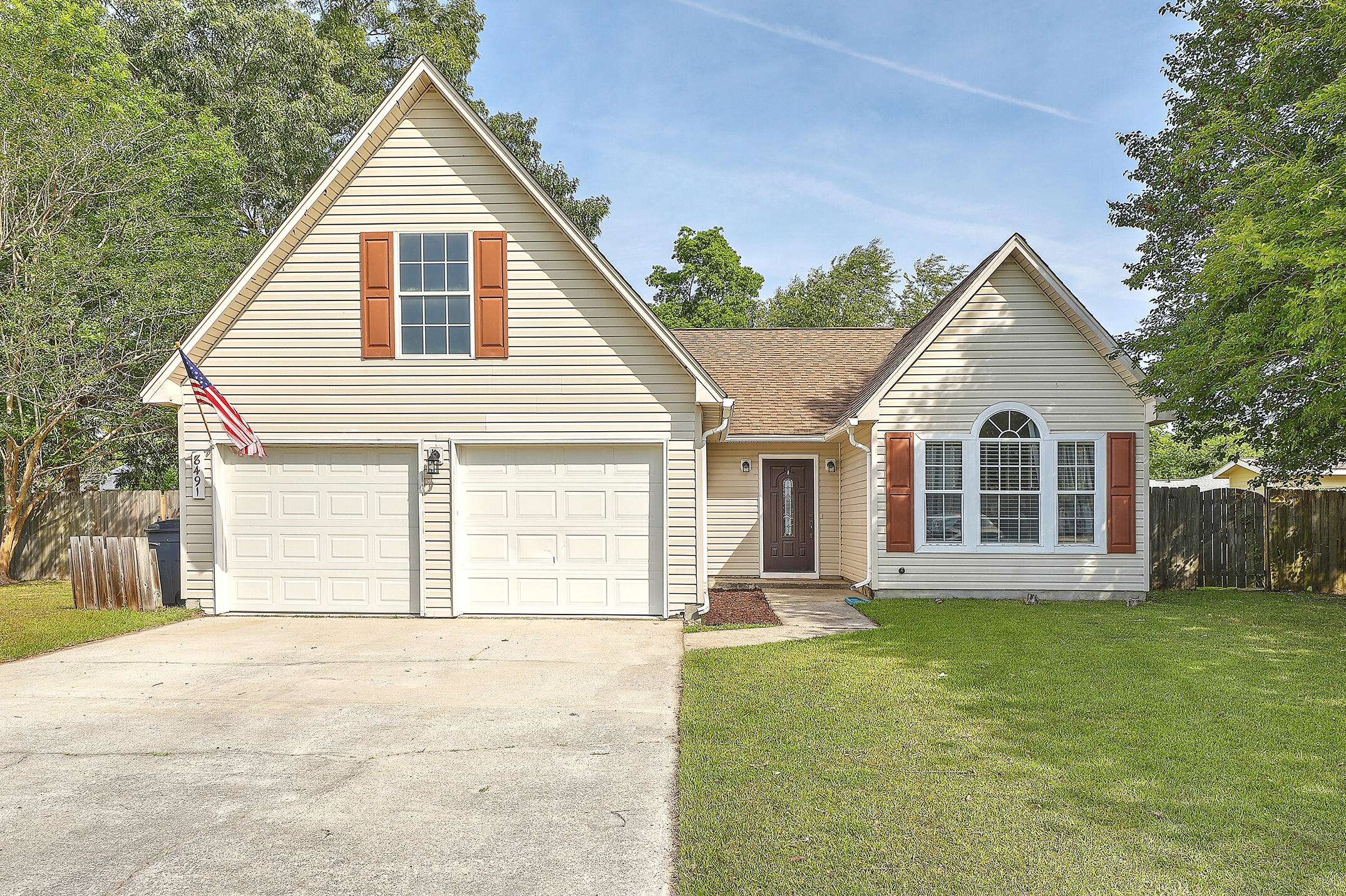 8491 Roanoke Dr, North Charleston, SC 29406