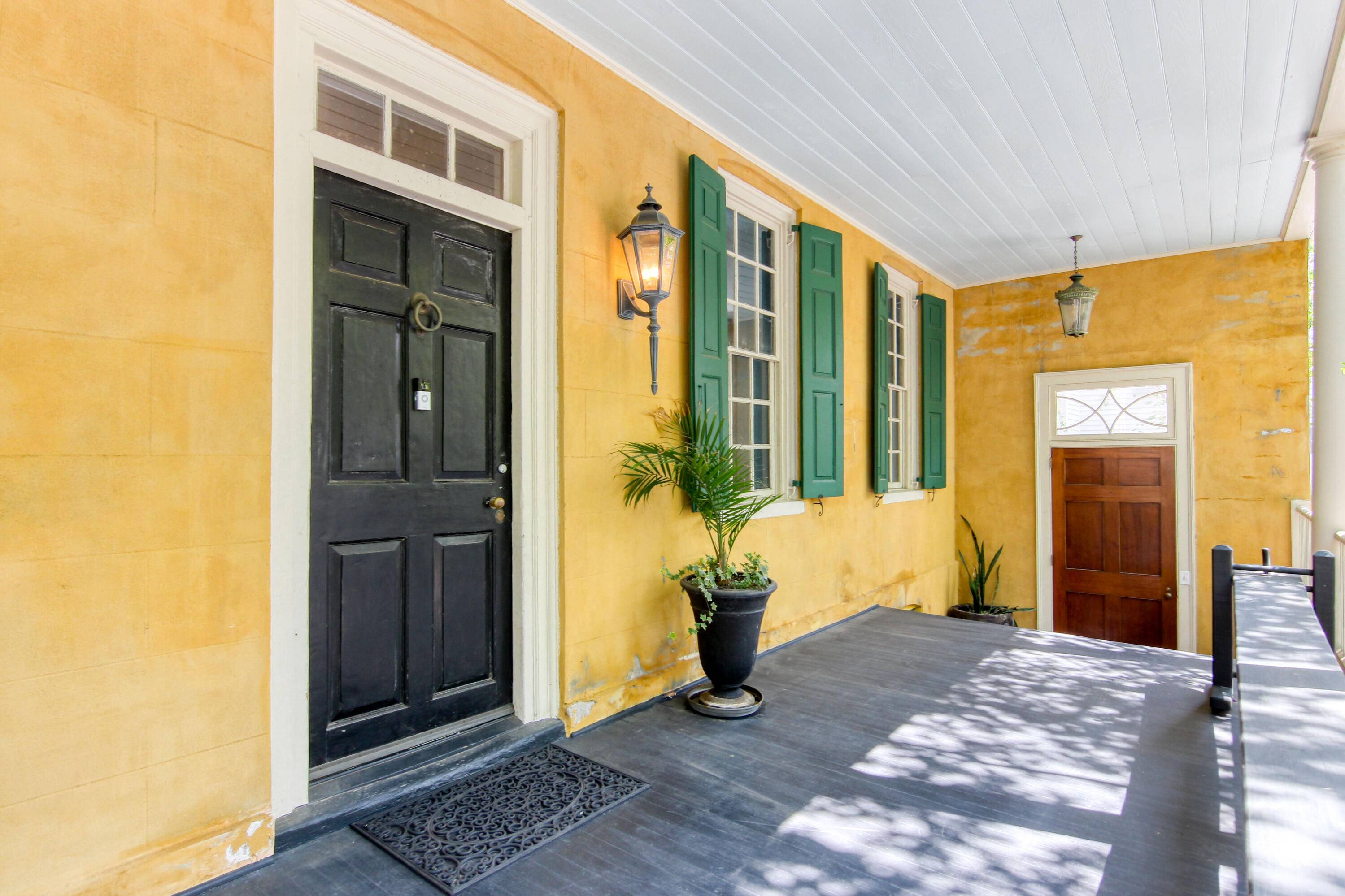 Charleston, SC 29401,4 Legare St