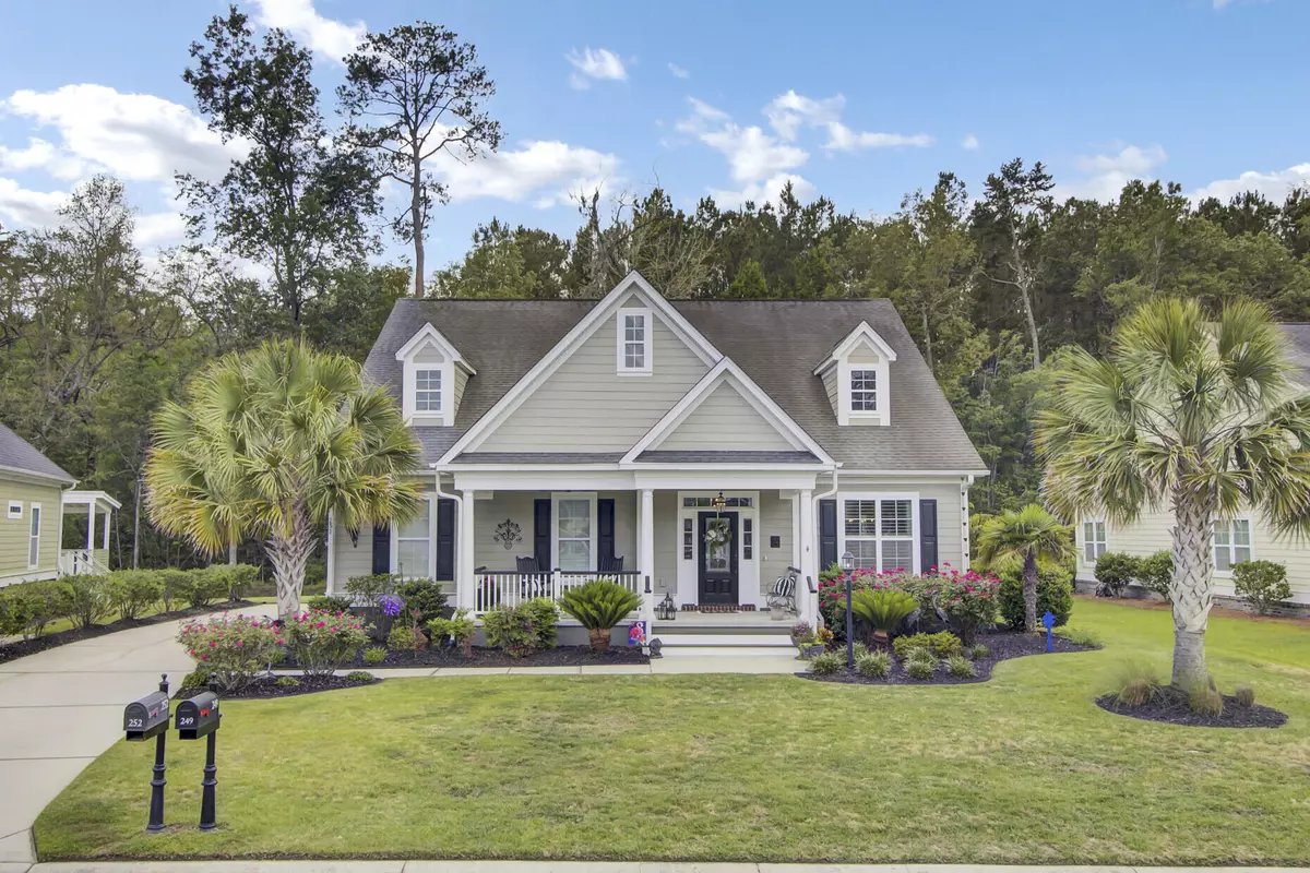 Summerville, SC 29485,252 Silver Cypress Cir