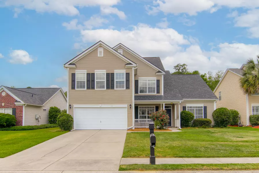 135 Corral Cir, Summerville, SC 29485