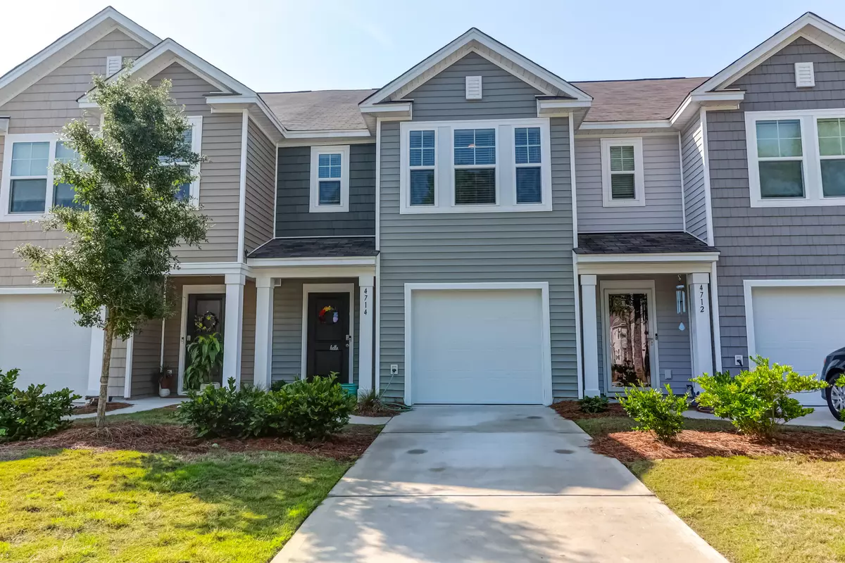 North Charleston, SC 29418,4714 Palm View Cir