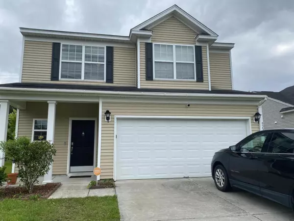 522 English Oak Cir, Moncks Corner, SC 29461