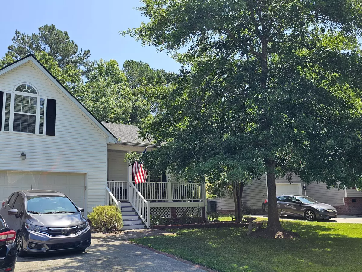 Hanahan, SC 29410,221 Hanahan Plantation Cir