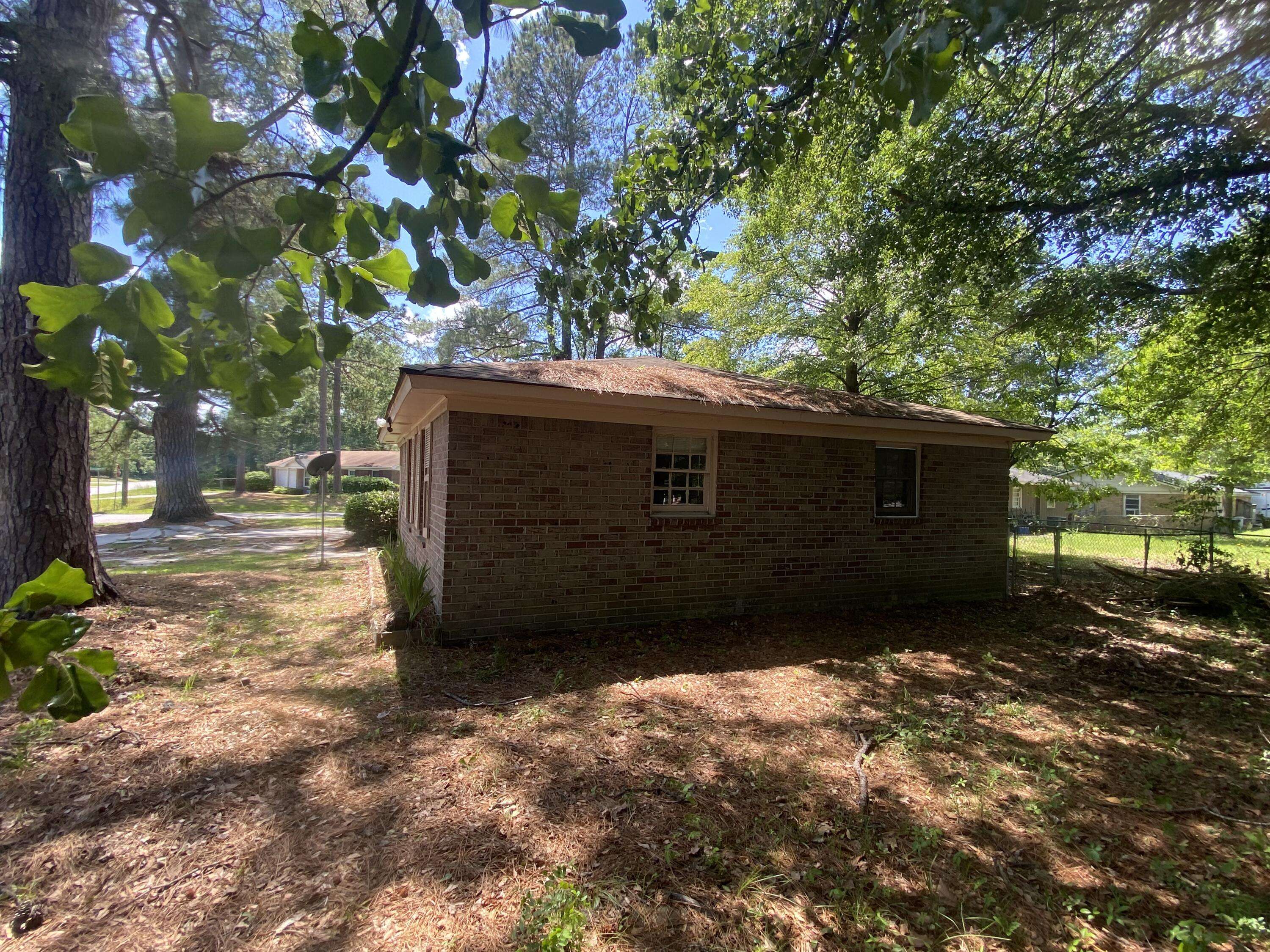 Ladson, SC 29456,4474 Kindlewood Dr