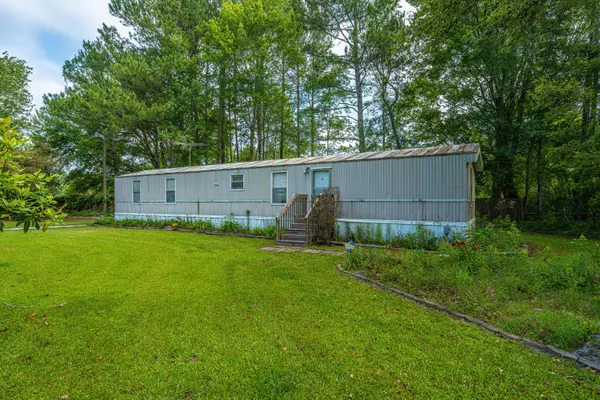 Walterboro, SC 29488,1501 Maple Ridge Rd