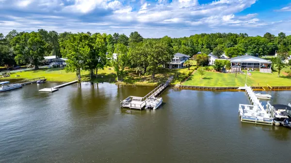 Summerton, SC 29148,1465 Taw Caw Dr