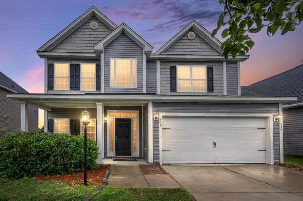 559 Crossland Dr, Moncks Corner, SC 29461