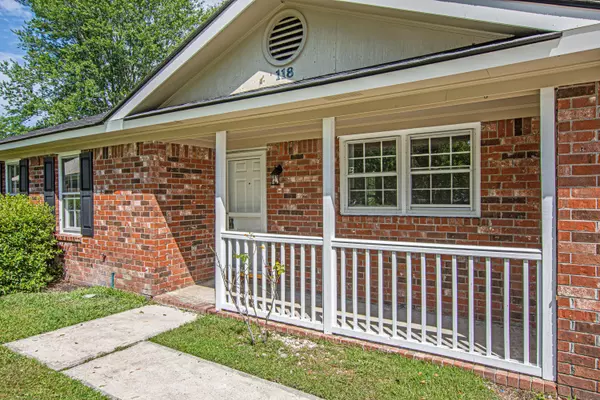 Summerville, SC 29483,118 Village Green Cir