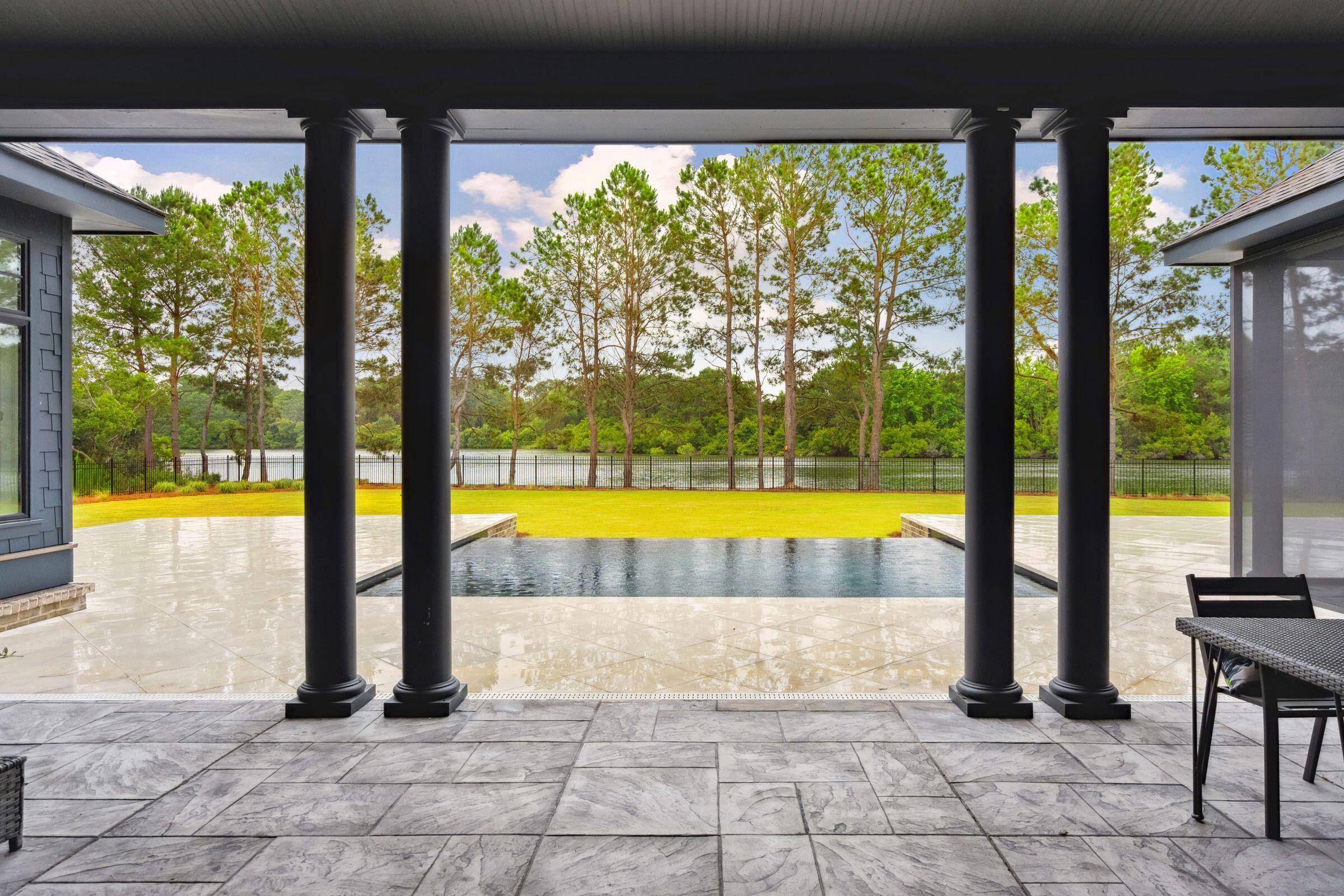 Johns Island, SC 29455,4011 Gnarled Oaks Ln