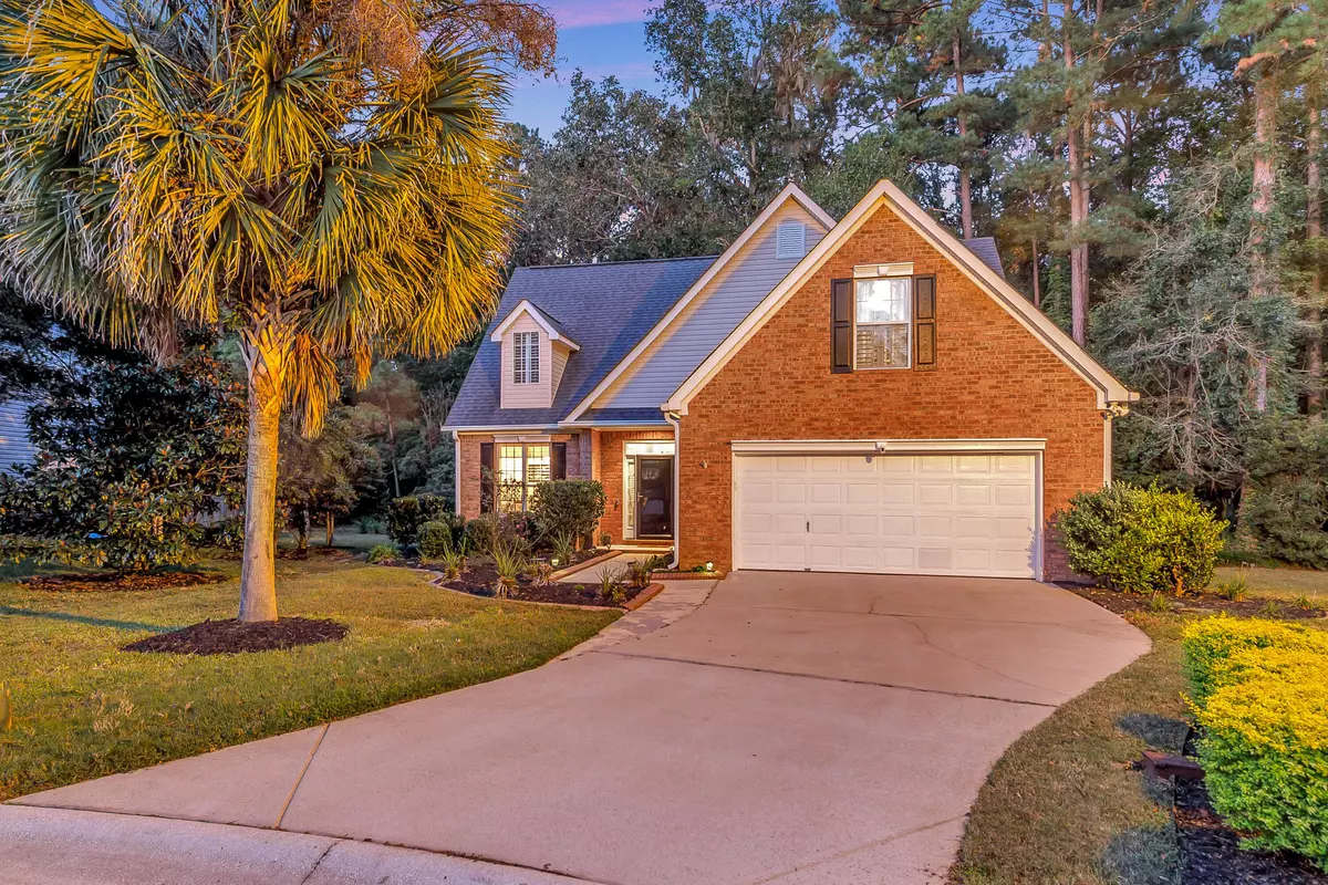 Summerville, SC 29485,617 Fairway Forest Dr