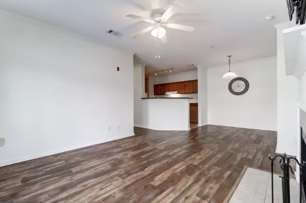 Charleston, SC 29407,45 Sycamore Ave #633