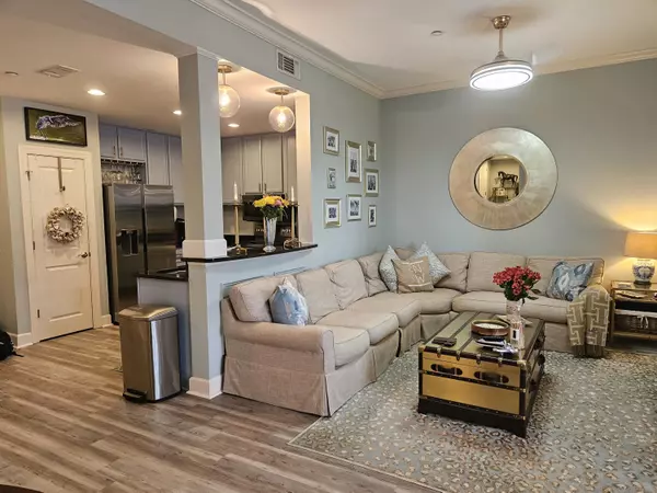 Charleston, SC 29492,145 Pier View St #304