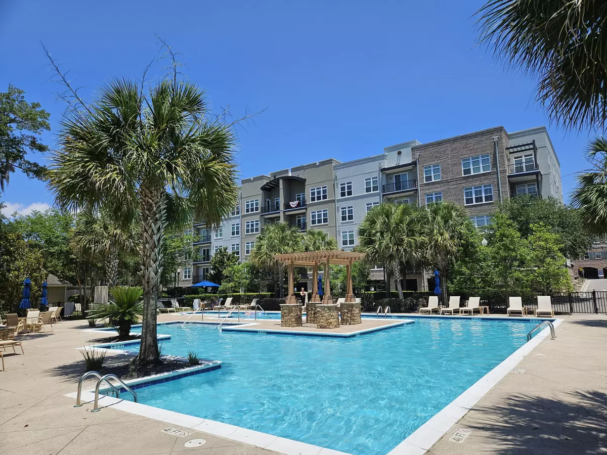 Charleston, SC 29492,145 Pier View St #304