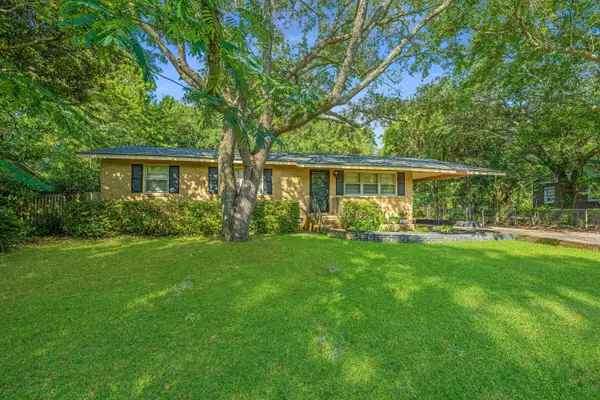 22 Murray Hill Dr,  Charleston,  SC 29407