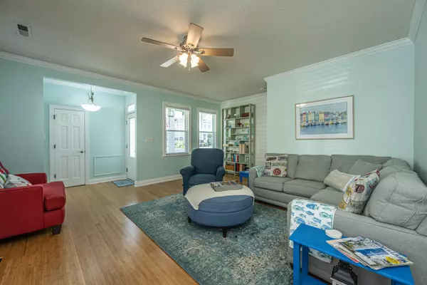 Summerville, SC 29485,117 Saint Phillips