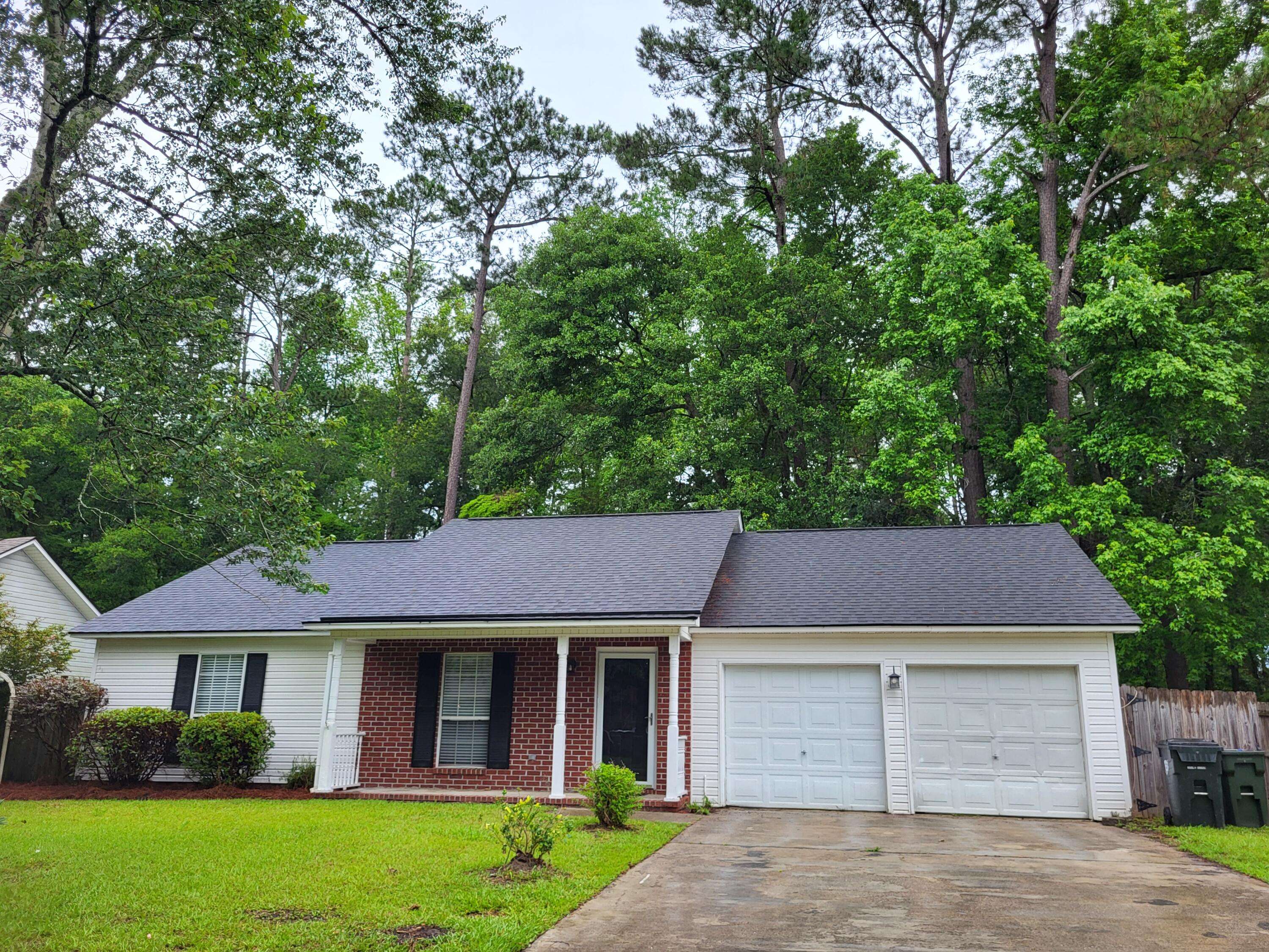 606 Woodward Blvd, Summerville, SC 29483