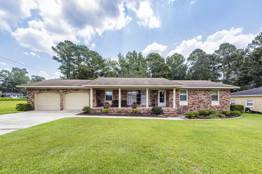 103 Tasker Dr, Summerville, SC 29485