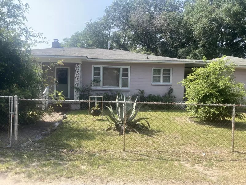 2141 Gaillard Ln, North Charleston, SC 29405