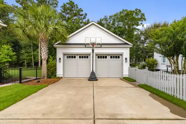 Mount Pleasant, SC 29466,1469 Gunnison St