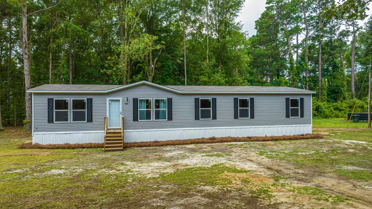 Moncks Corner, SC 29461,309 Dow Ln