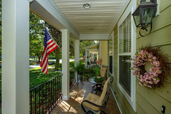 Daniel Island, SC 29492,2263 Daniel Island Dr