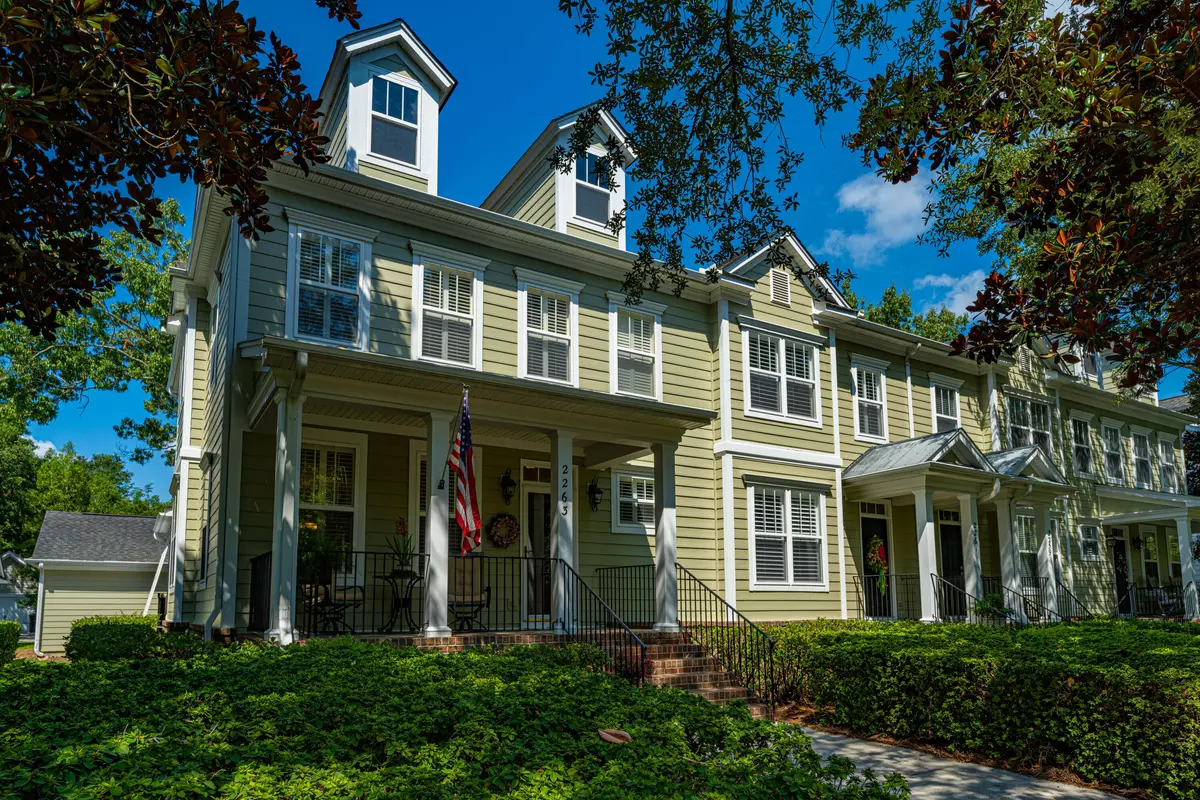 Daniel Island, SC 29492,2263 Daniel Island Dr