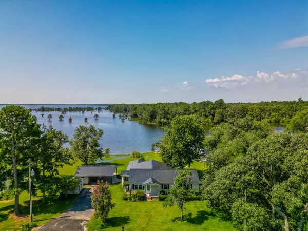 Cross, SC 29436,1221 Longpoint Rd