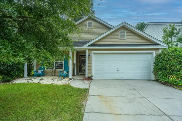 Summerville, SC 29483,125 Destin St