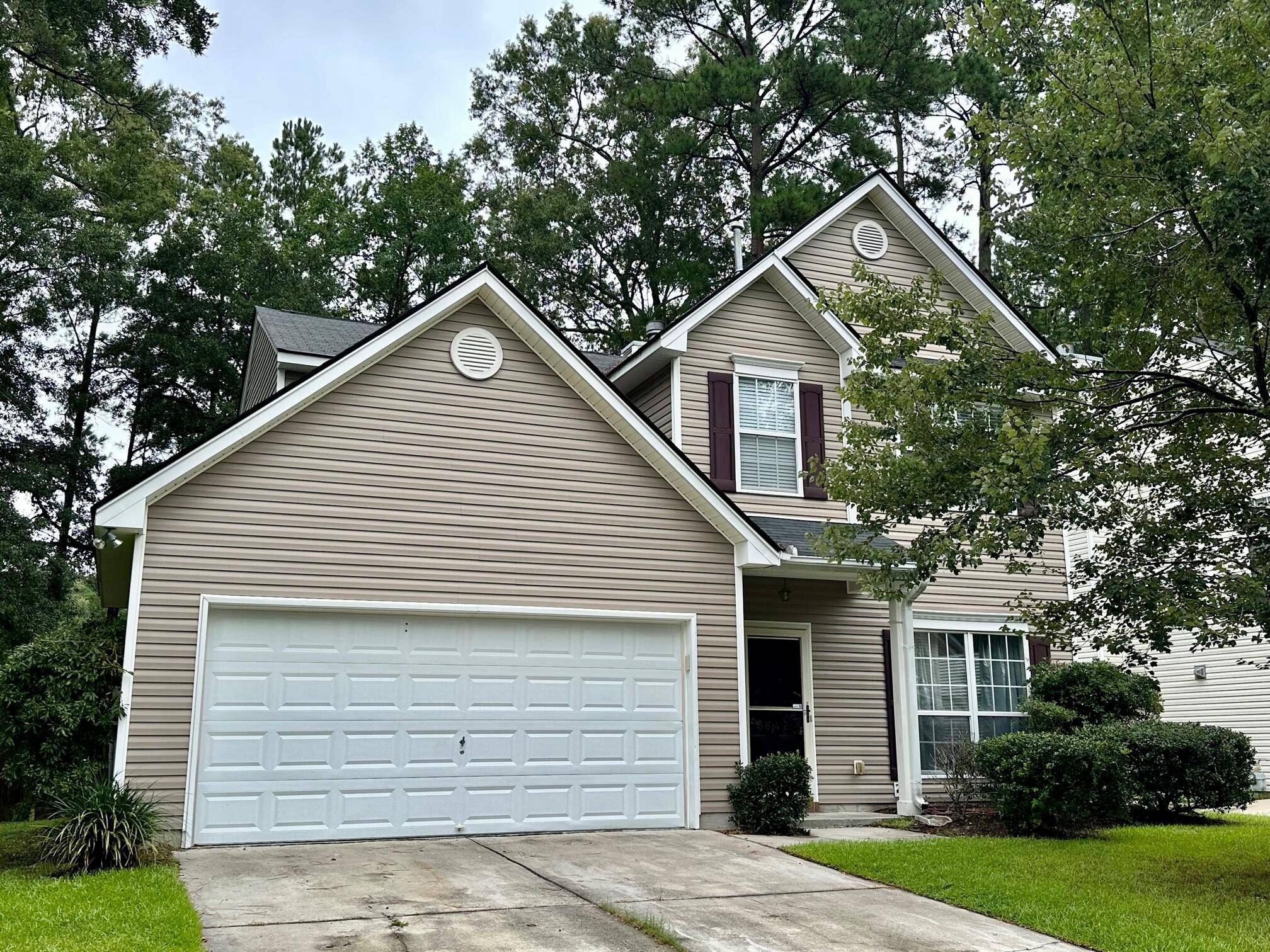 8642 Coppergrove Dr, North Charleston, SC 29420