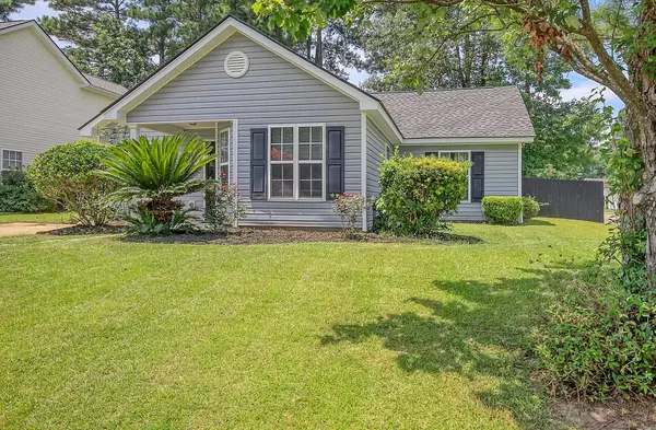 200 Bainsbury Ln, Summerville, SC 29483