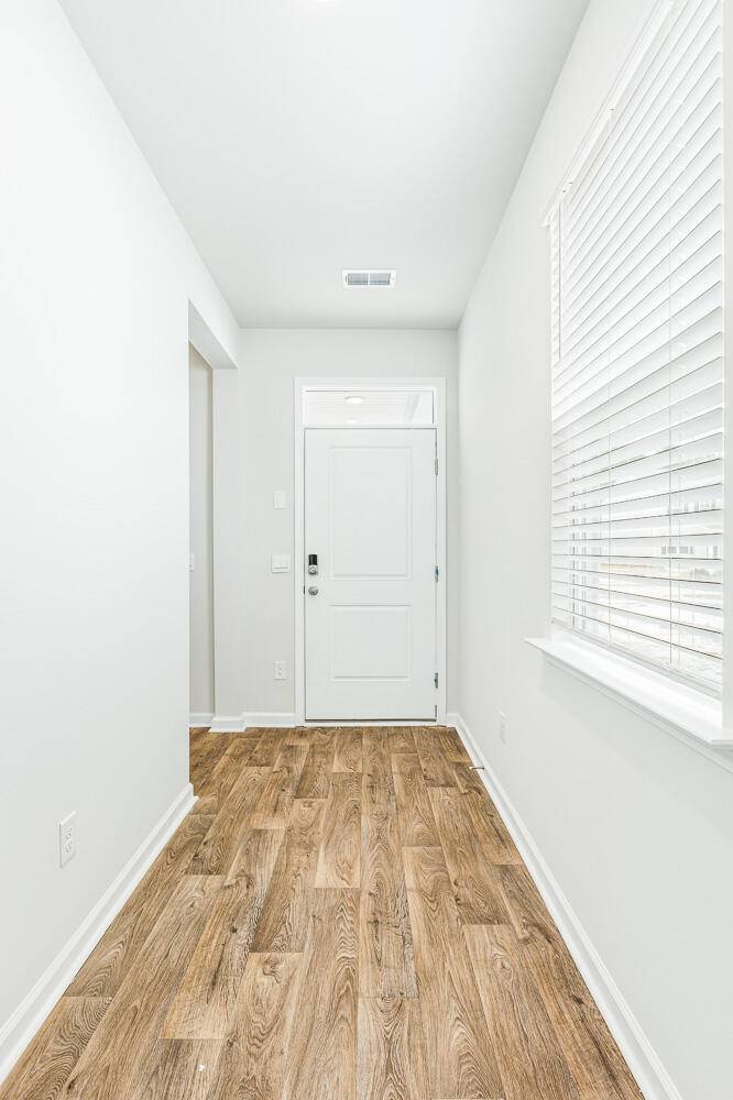 Summerville, SC 29486,685 Ladywood Dr