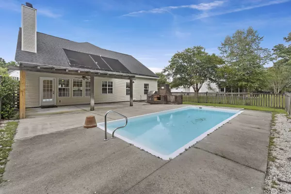 2648 Palmetto Hall Blvd, Mount Pleasant, SC 29466