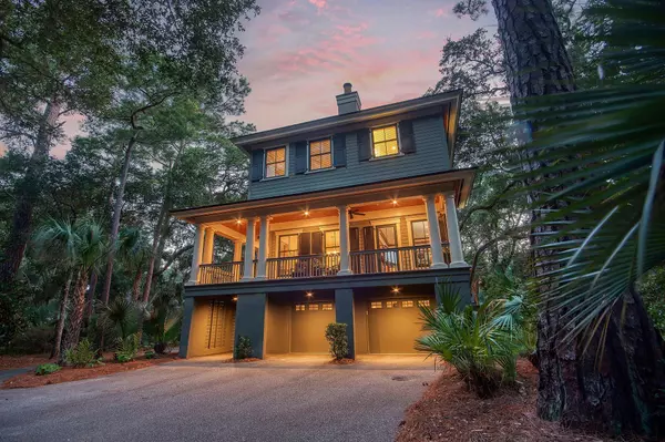 Kiawah Island, SC 29455,334 Catbrier Ct