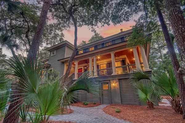 Kiawah Island, SC 29455,334 Catbrier Ct