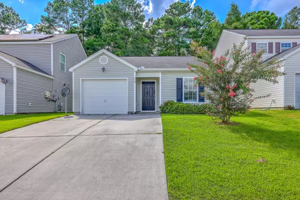 219 Coosawatchie St, Summerville, SC 29485