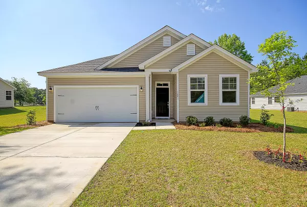 1029 Wild Turkey Way, Manning, SC 29102