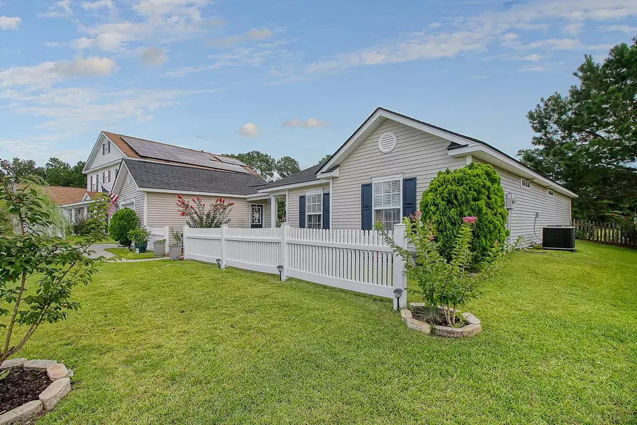 307 Seneca River Dr, Summerville, SC 29485