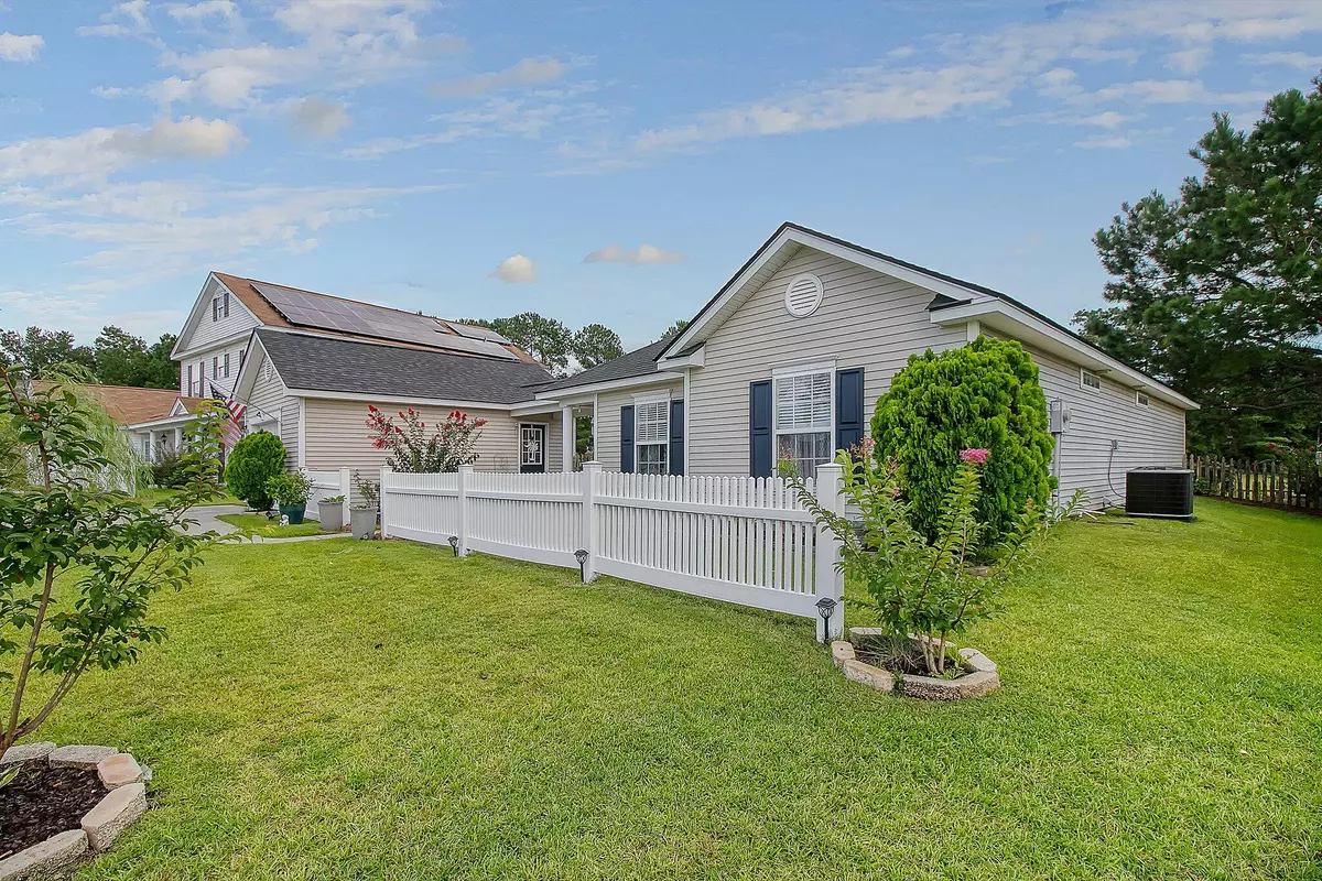 Summerville, SC 29485,307 Seneca River Dr