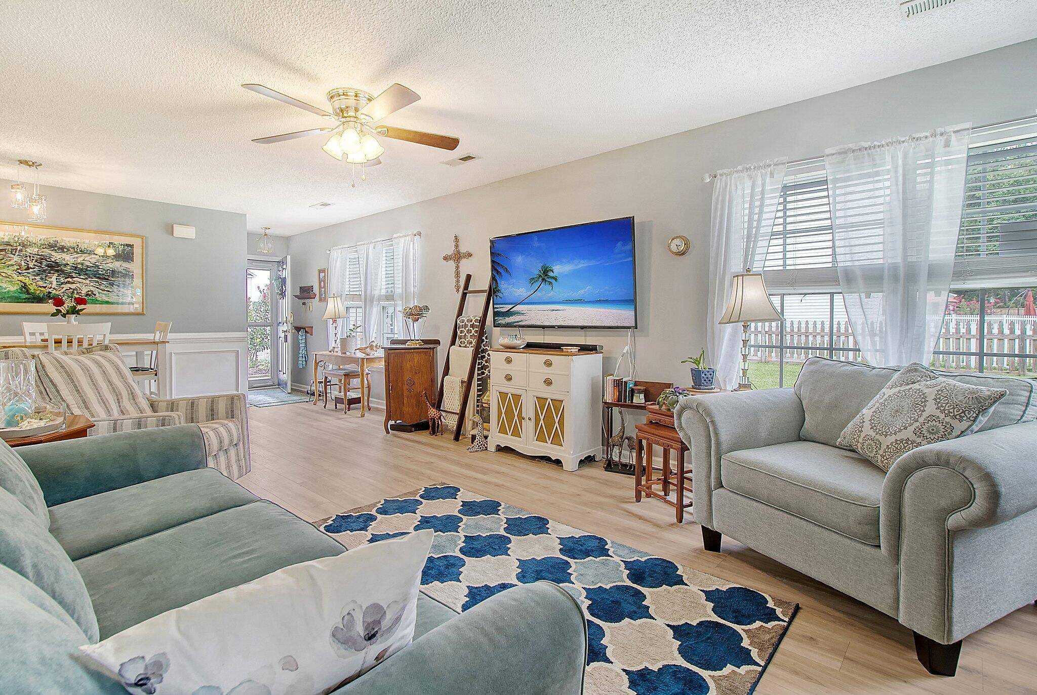 Summerville, SC 29485,307 Seneca River Dr