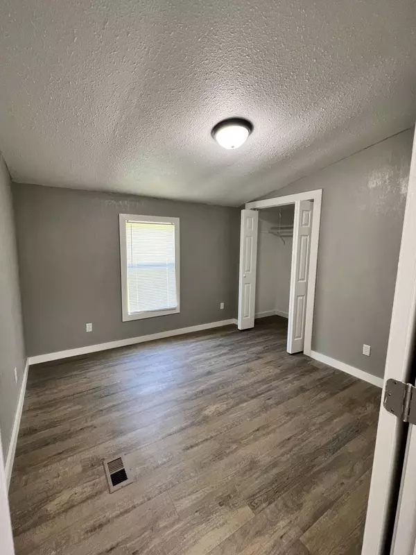 Saint Stephen, SC 29479,260 Buckles Ln