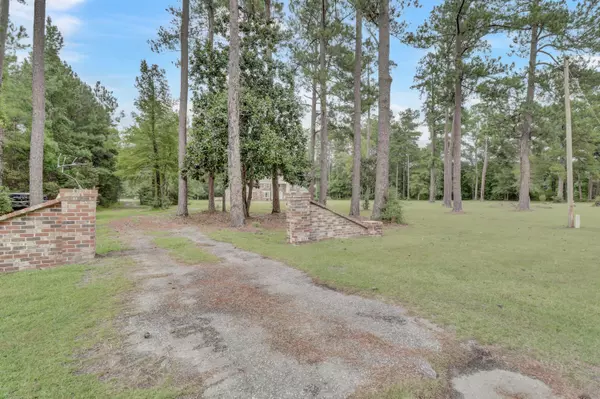 Harleyville, SC 29448,1065 1st Bend Rd